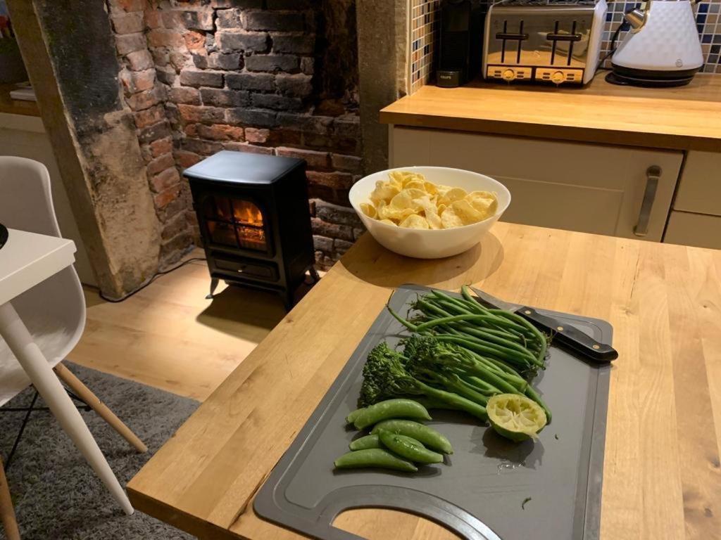 The Tenth House, Grade II Listed Georgian Town House, Wirksworth, Derbyshire, Peak District Cottage, Sleeps 4 Εξωτερικό φωτογραφία
